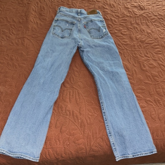 Levi’s Ribcage Straight - Picture 2 of 5